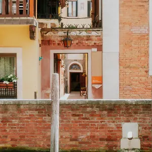 Casa Accademia Venetië